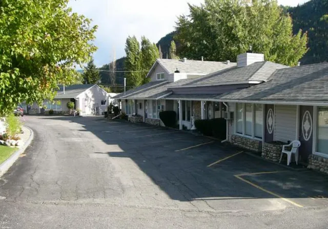 Trail Motel, RV & Mobile Home Park