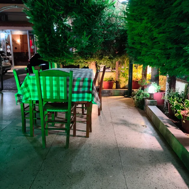 ΤΑΒΕΡΝΑ Ο ΜΠΟΥΛΙΟΣ