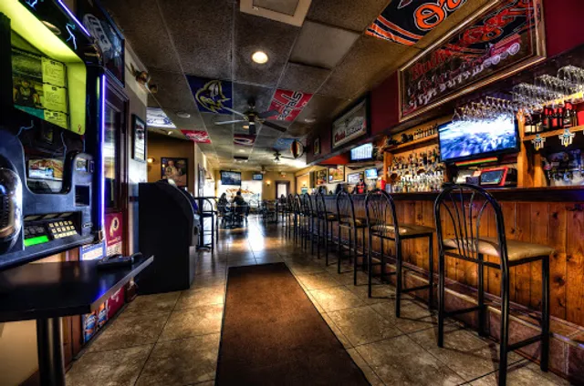 Anthony's Bar and Grill