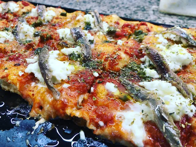 PIZZA A TAGLIO RICCIARDI