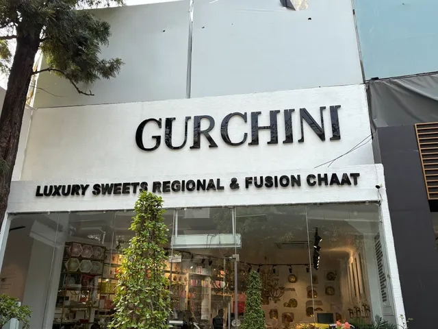 Gur-Chini Delhi (MG Road)