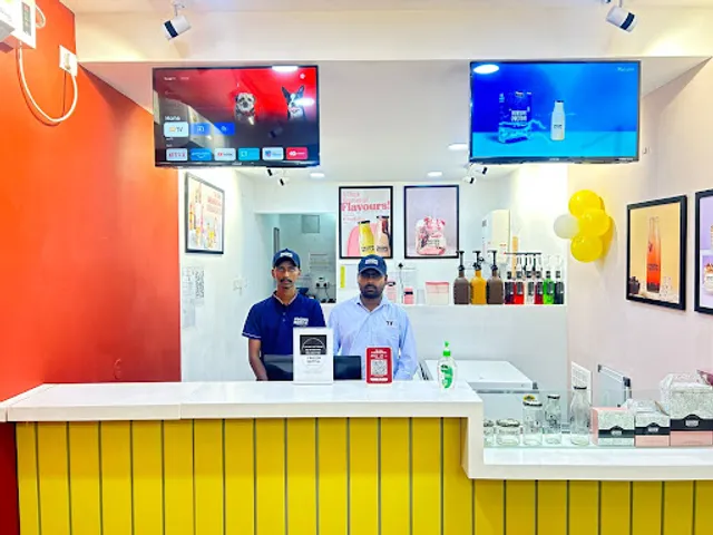 Frozen Bottle - Milkshakes, Desserts And Ice Cream