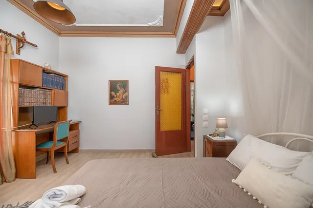 Fay's Barbeque Garden-House