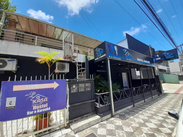 Kasa Hostel e Karaokê