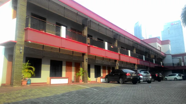 ZEN Rooms Kuningan Tiong