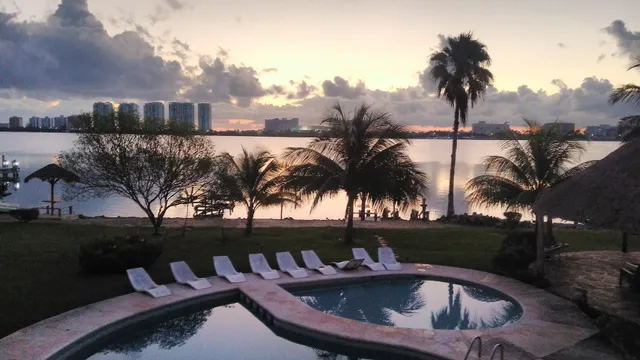 Lagoon Apartment - Andiani Rentals