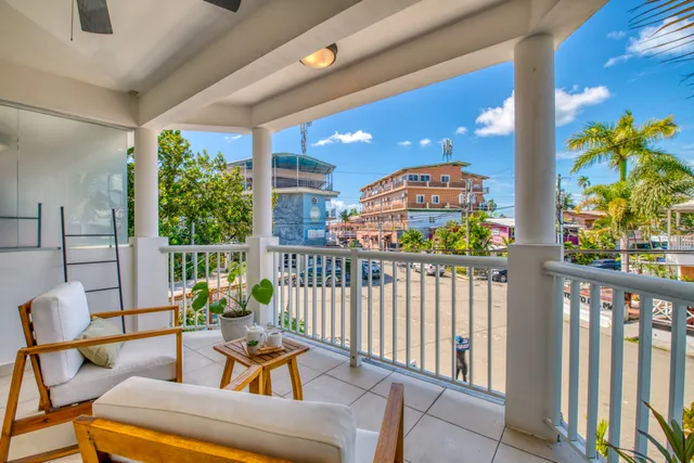 Tropical Suites Hotel