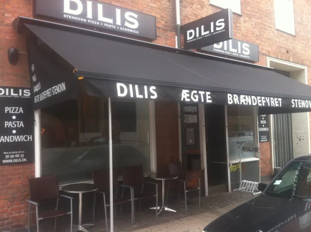 Dilis