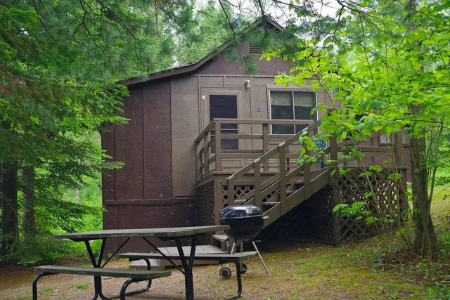 Northwind Lodge & Fernberg Gallery on Jasper Lake