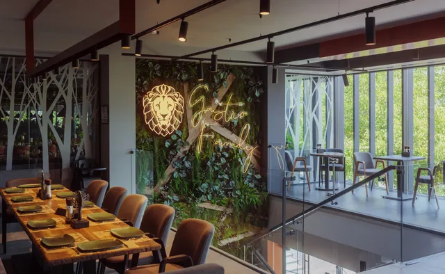 Keller Holz Gastro Family