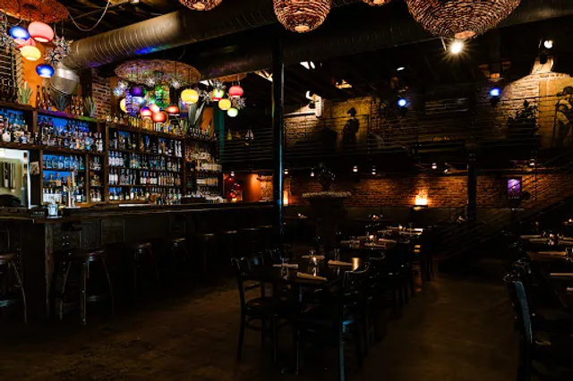 Salud Mexican Kitchen & Tequila Lounge