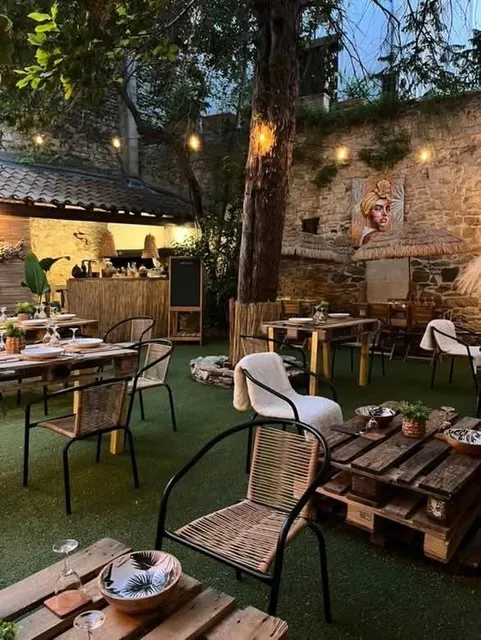 Paillotte Bassamoise