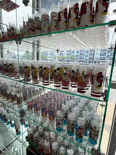 Disney Gifts & Toys - Hershey's Ice Cream Shop