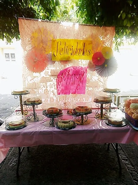 Panaderia & Pasteleria TLAJOMULCO