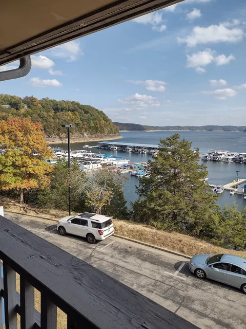 Jamestown Resort & Marina