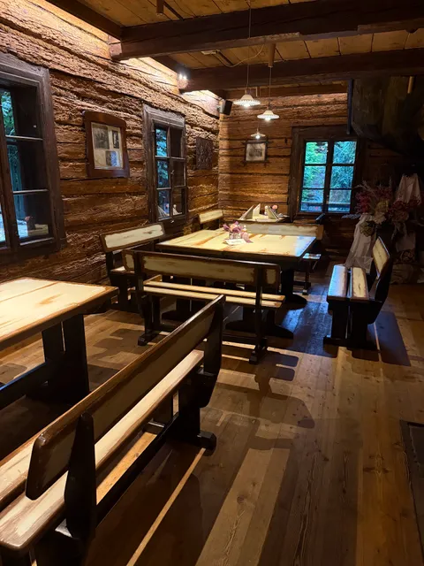 Karczma Rogata Bielsko-Biała - Restauracja | Kuchnia Polska | Lokalna | Beskidzka | Imprezy okolicznościowe