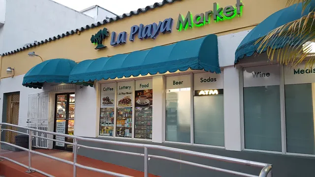 La Playa Market