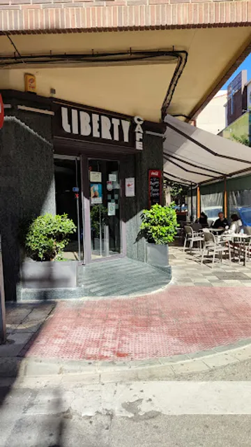 LIBERTY CAFÉ.