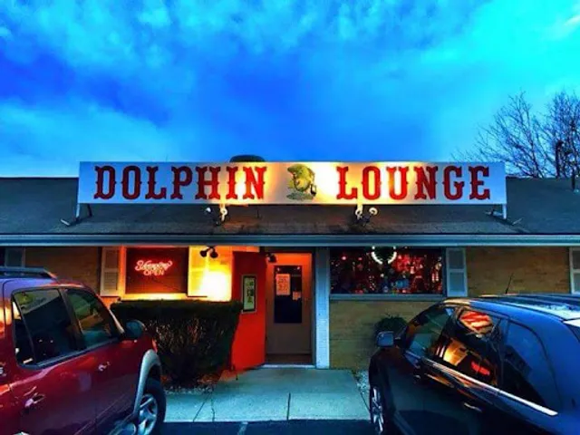 Dolphin Lounge