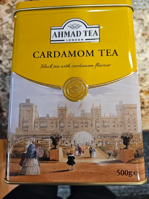 Third Avenue Shopping Center