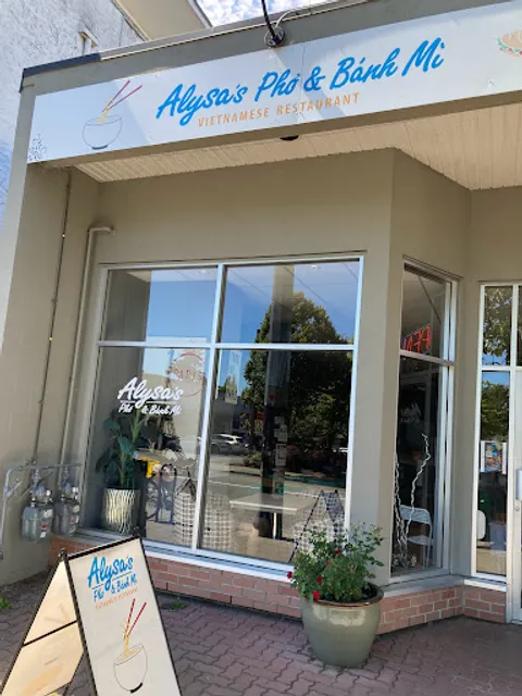 Alysa's Pho and Banh Mi ( QUADRA LOCATION )