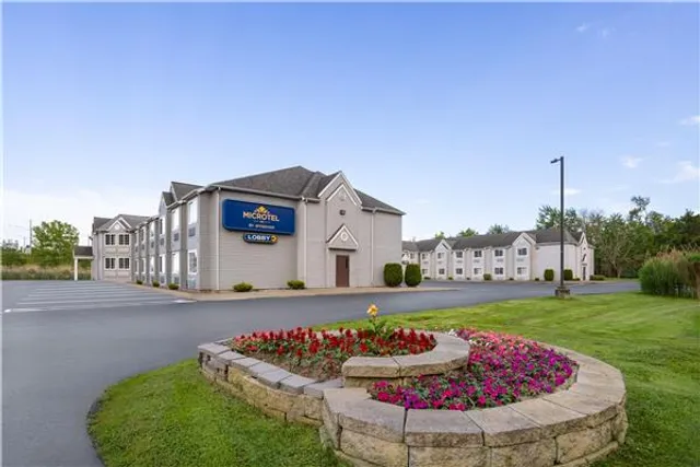 Microtel Inn by Wyndham Albany Airport