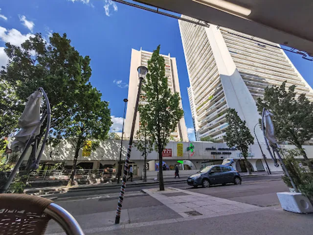 Centre Commercial du Square Dunois