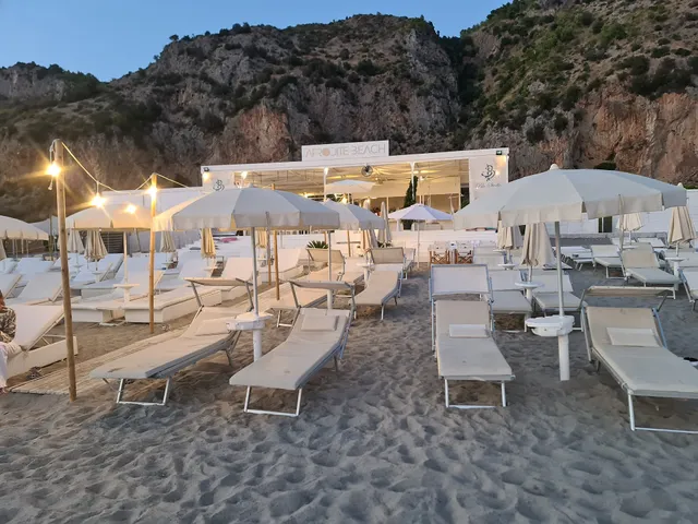 Lido Afrodite Beach