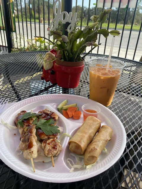 Grandma Wan Thai Mix Kitchen