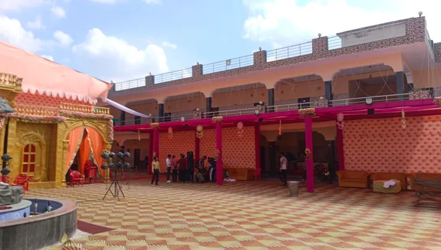 Girivar nikunj goverdhan