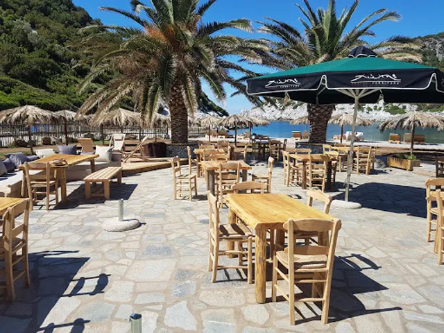 Glysteri Beach Bar