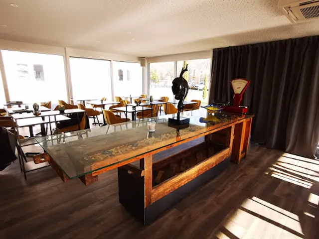 Dix-neuf 64 - Resto Bar Lounge