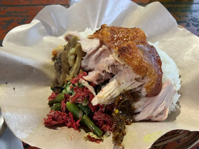 Warung Babi Guling Bu Srining