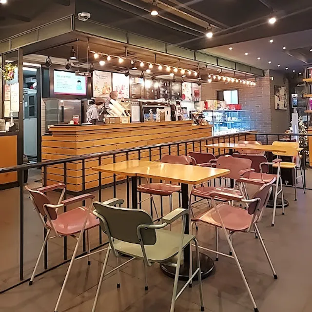 투썸플레이스 예술의전당점