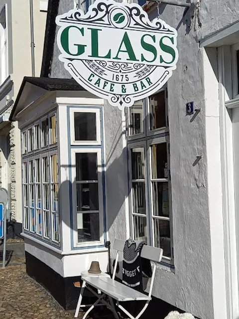 Café Glass