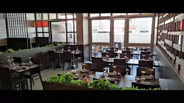 YUMEI Sushi Restaurant