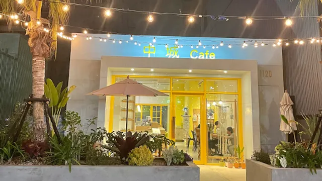 中城咖啡 Midtown Cafe｜台中南屯推薦 有機輕食 雞蛋糕 不限時 派對包場 庭院烤肉BBQ 永續Sustainability