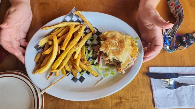 Straiko's by the Lake