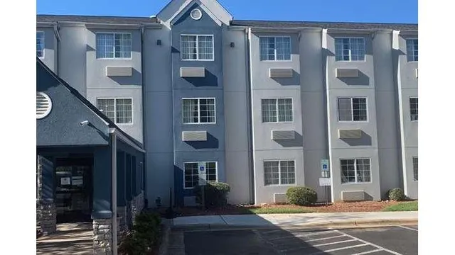 Microtel Inn & Suites by Wyndham Charlotte Airport
