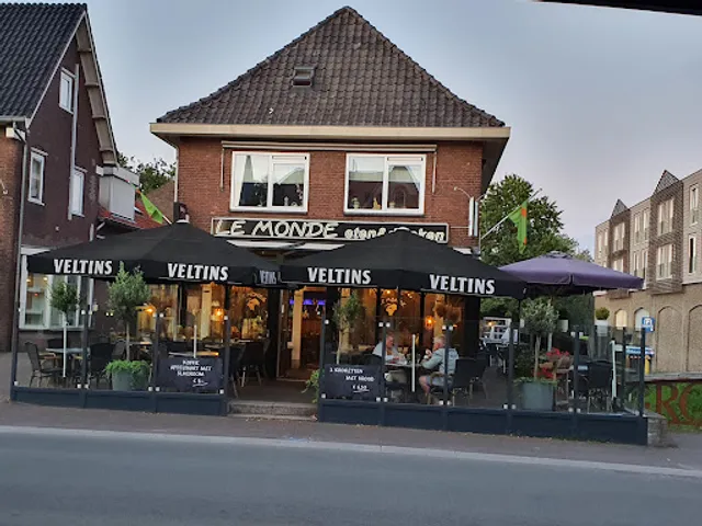 Le Monde Eten & Drinken