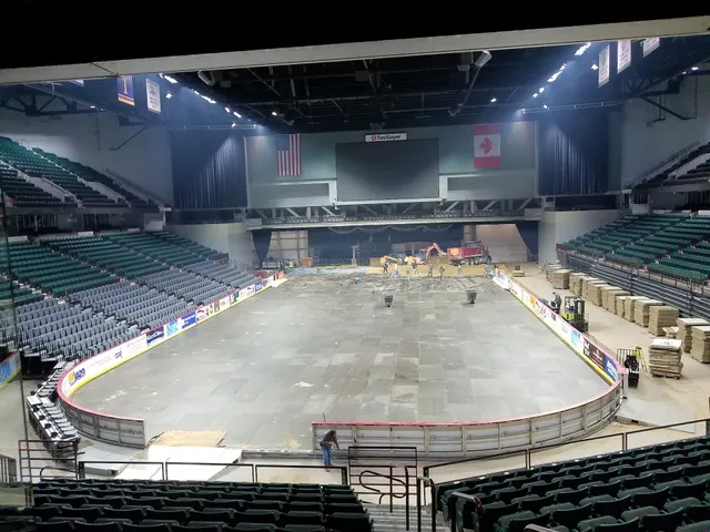 Vibrant Arena at The MARK