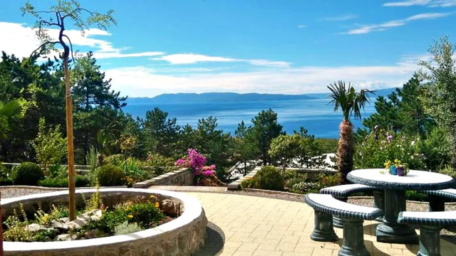 Apartments Anika Kostrena