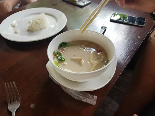 Yes Bar & Restaurant