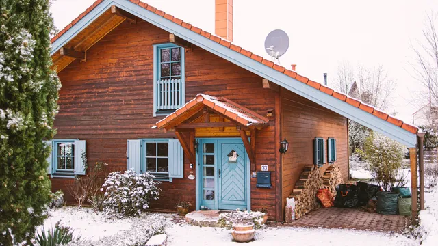 Malerisches Holzhaus "Coco" mit Kamin, Sauna und offener Galerie