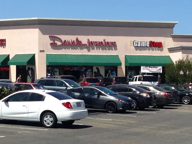 Daniel's Jewelers
