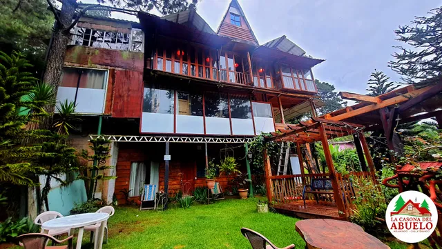 Hostal / Restaurante La Casona del Abuelo