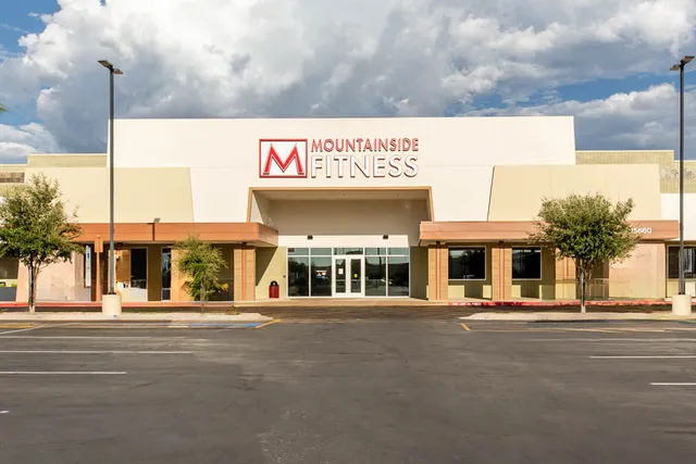 Mountainside Fitness Frank Lloyd Wright