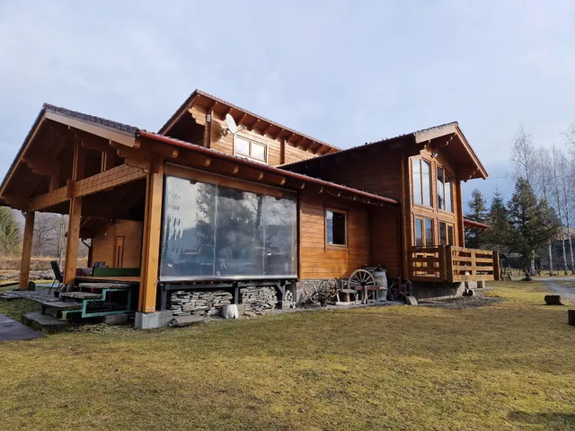 Vila Hargita Zetea Sub Cetate