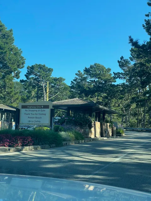 Highway 1 Gate - 17 Mile Drive
