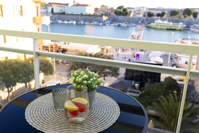 Aurum Ponte Apartments (Deluxe & Superior)